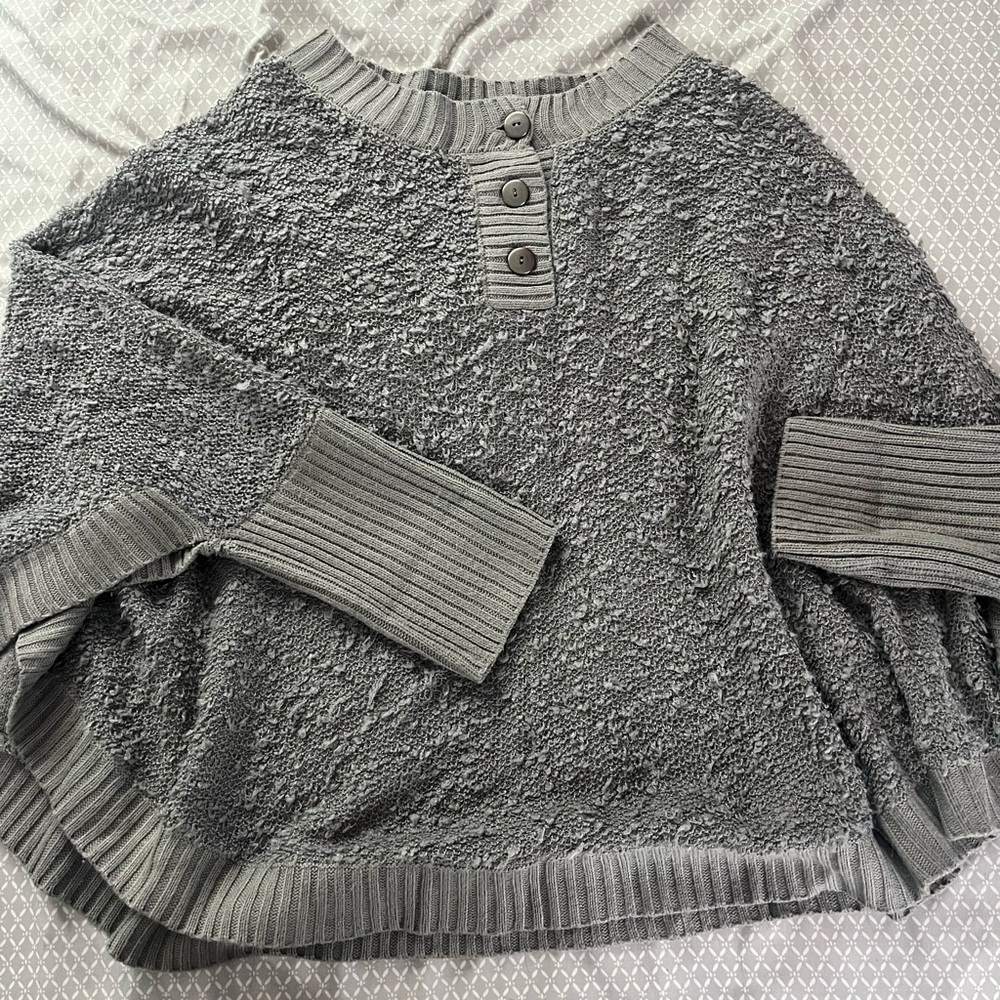 Simply Noelle Gray Textured Knit Poncho